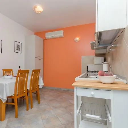 Gorana Apartamento